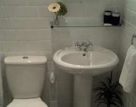 Senlac Guest House
