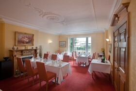 Sturmer Hall - Guest House