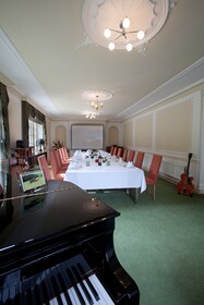 Sturmer Hall - Guest House
