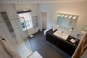 Sturmer Hall - Guest House