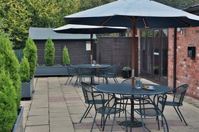Henley Hotel