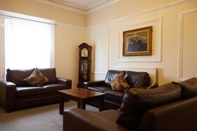 George Hotel