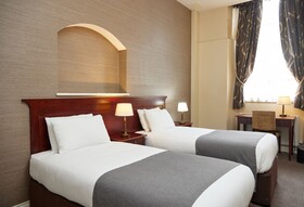 George Hotel
