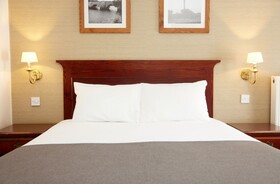 George Hotel