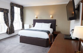 George Hotel