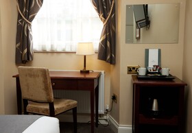 George Hotel