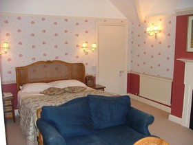 Esseborne Manor