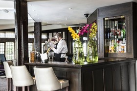 Hogarths Stone Manor Hotel