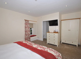 The Hood Arms Hotel