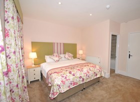 The Hood Arms Hotel