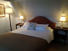 Horse And Groom Inn