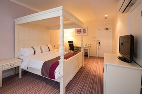 Holiday Inn Milton Keynes East M1, Jct.14