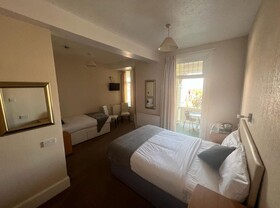 Cambria Hotel