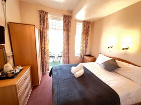 Cambria Hotel