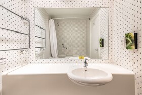 The Milestone Peterborough Hotel