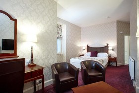 Duke of Cornwall Hotel
