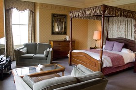Duke of Cornwall Hotel