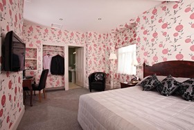 Duke of Cornwall Hotel