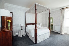 Duke of Cornwall Hotel