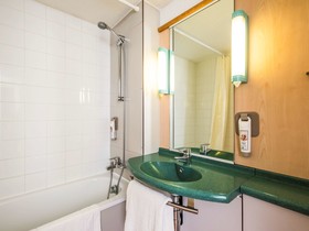 ibis Plymouth Hotel