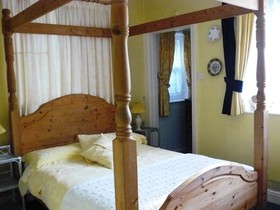 Millstones Country Hotel