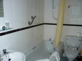 Millstones Country Hotel