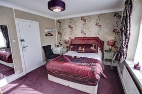 Grovefield Manor Hotel - Guest house