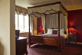 St Leonards Hotel