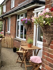 Queen Bower Farm Lodge
