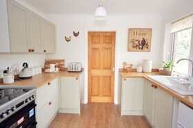 Queen Bower Farm Lodge