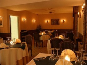 La Fleur de Lys - Restaurant with rooms