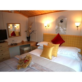 Shaftesbury Luxury Lodges
