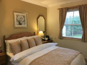 Watermead Guest House