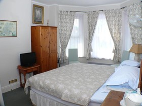 Alcantara Guest House