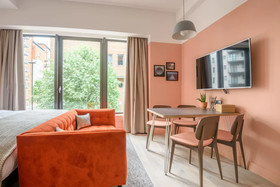 Room2 Southampton