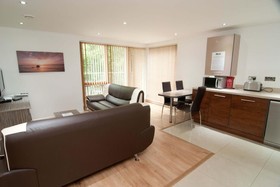 Southampton Serviced Apartment