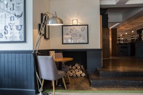 The White Star Tavern