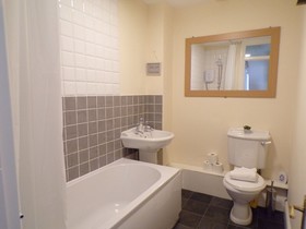 Thornbury Apartments