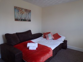 Thornbury Apartments