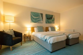 De Vere Cotswold Water Park Apartments
