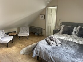 Cotswold Lodge