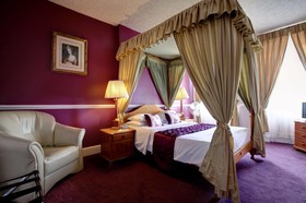 The Stroud Hotel