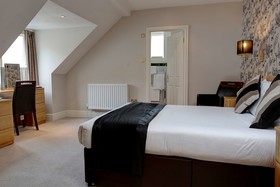 George Hotel