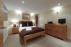 The Paramount Apartments