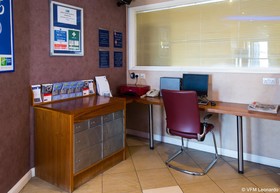 Holiday Inn Express Swindon City Centre