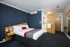 Holiday Inn Express Swindon - West M4, Jct 16