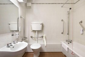 Days Inn by Wyndham Taunton