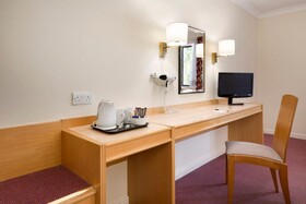 Days Inn by Wyndham Taunton