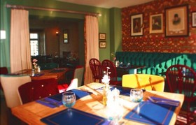 The Cat & Custard Pot Inn