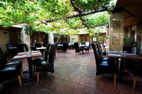 Best Western The Compass Inn